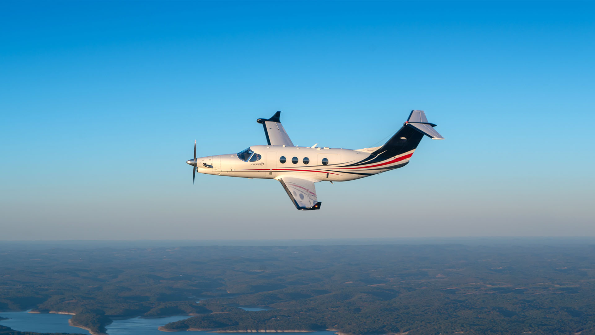 Mobile Service truck supporting aircraft