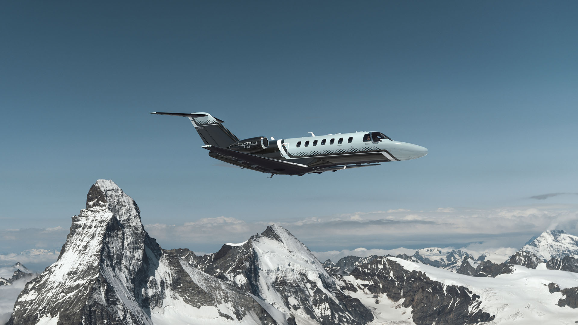 Inside A Luxury Private Jet - Cessna Citation XLS Plus