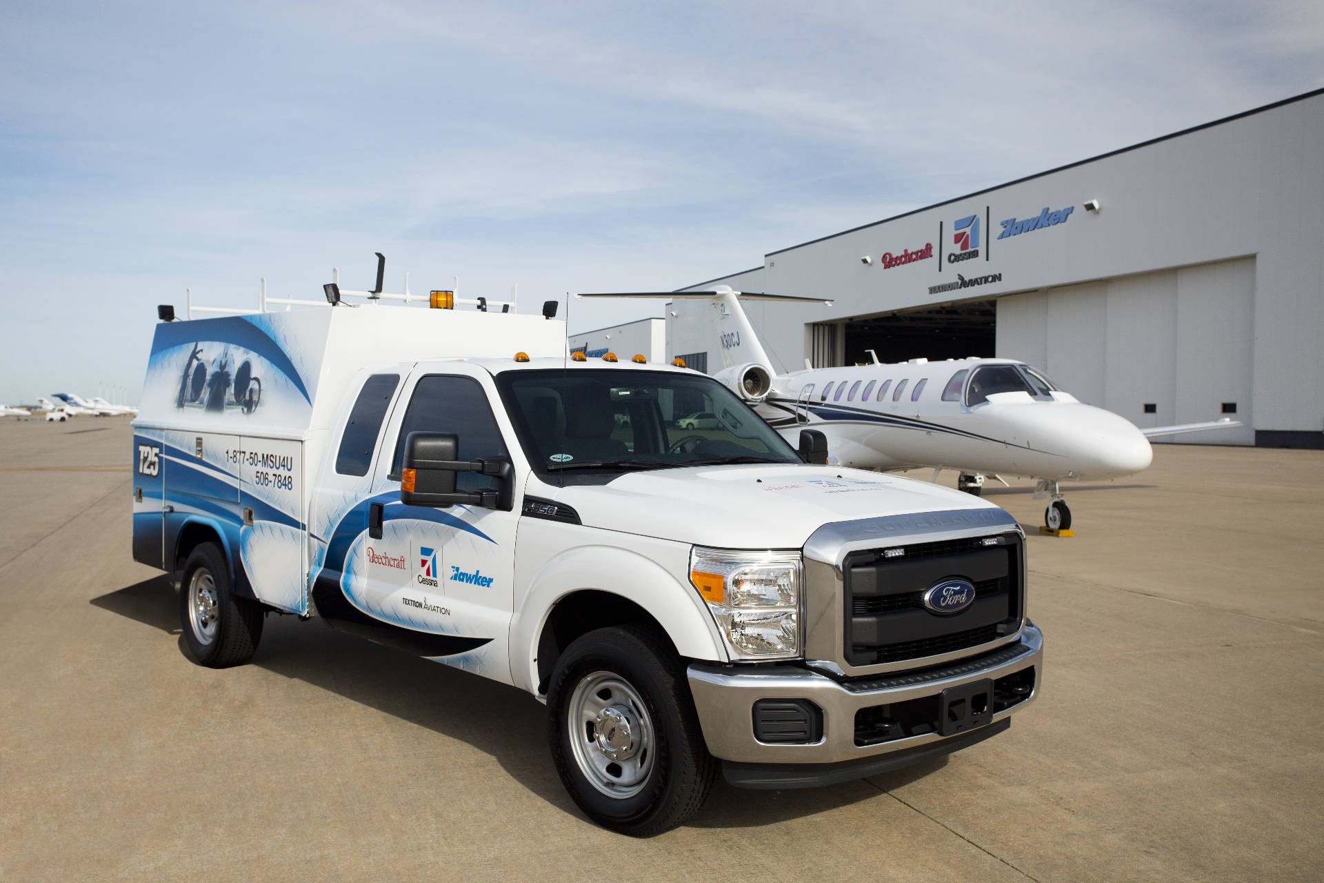 Mobile Service truck supporting aircraft