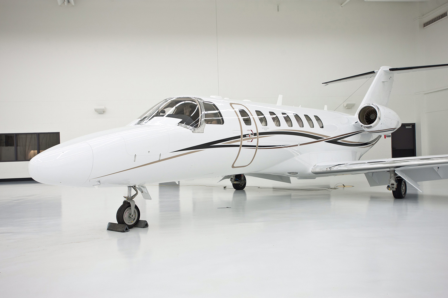 Business Aircraft Work Hard For Heavy Equipment Dealers