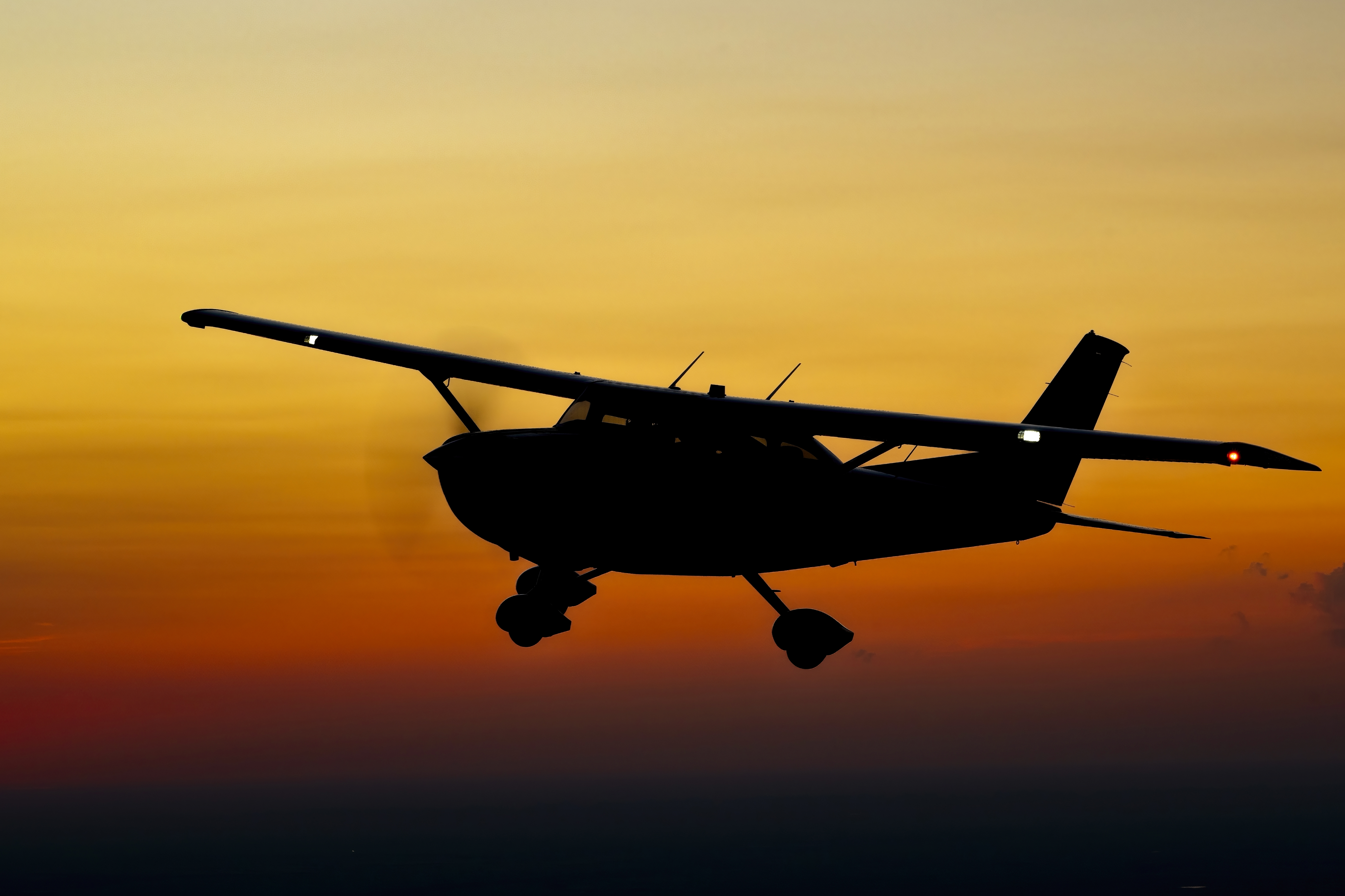 Alternators designed for Cessna, Beechcraft, and Hawker piston aircraft